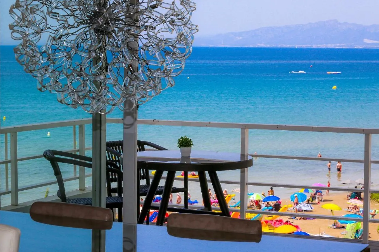 Glam Planet Costa Dorada Only Families Διαμέρισμα Σαλού Ισπανία